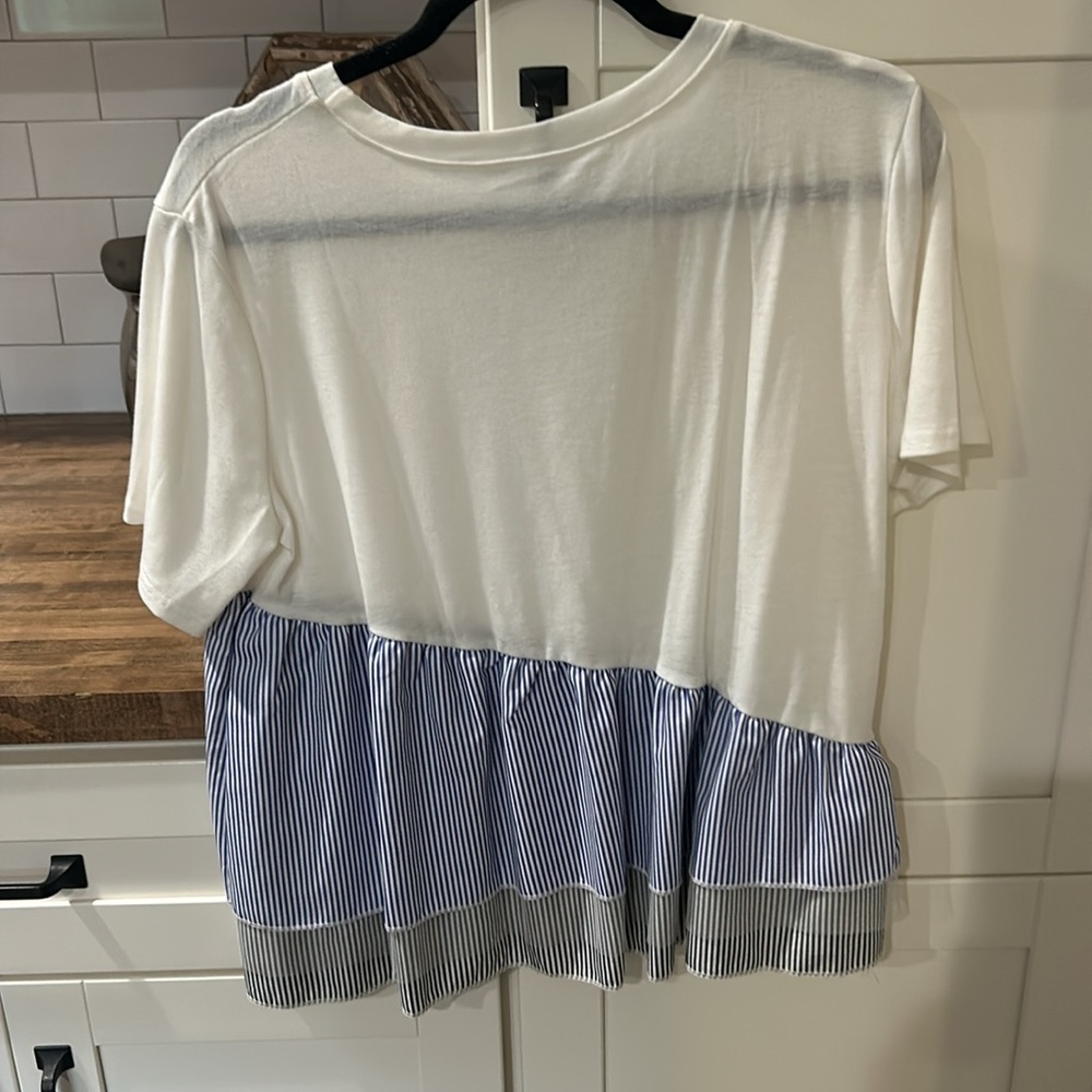 Super cute and comfy t shirt - Picture 4 of 4